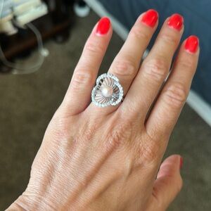 New One of a Kind Elegant‎ Ring with Crystal Accent and Light Purple Pearl